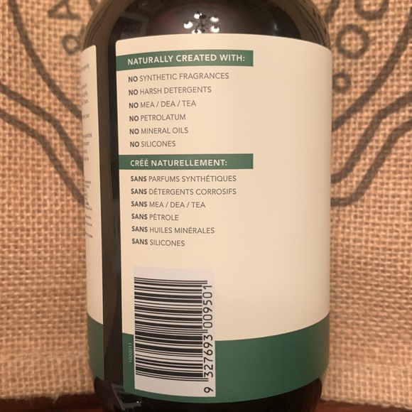 Sukin Australian Signature Cleansing Hand Wash - Picture 3 of 5